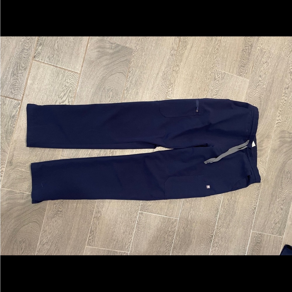 SOLD* FIGs scrub bottoms SMALL NAVY